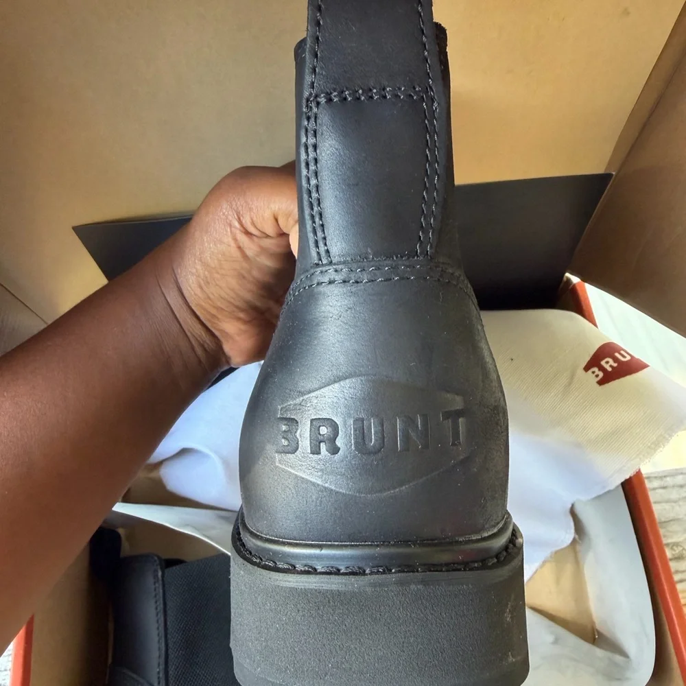 NEW Men's BRUNT Ohman 6
